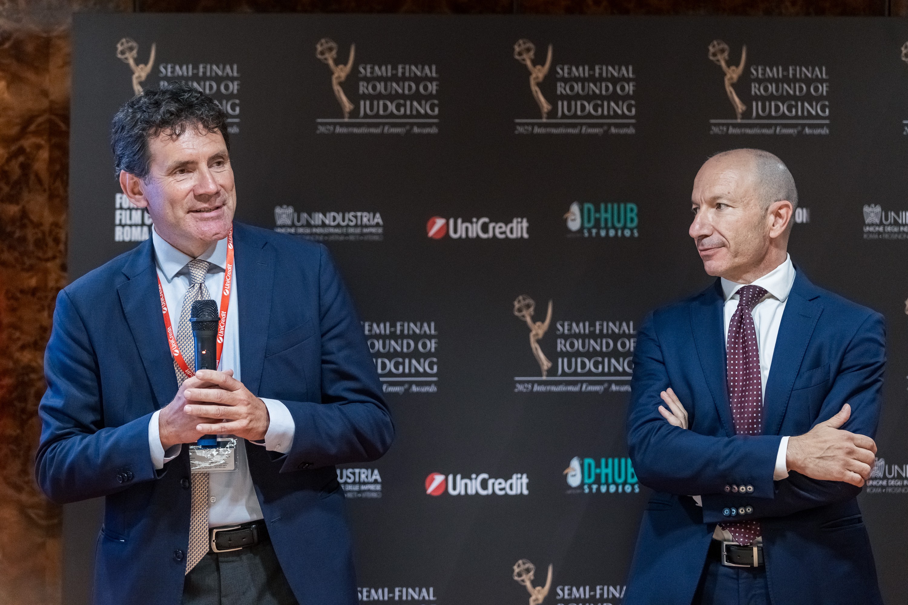 5-dhub-inter-emmy-awd-cena-2025-0209jpg_xlH.jpg